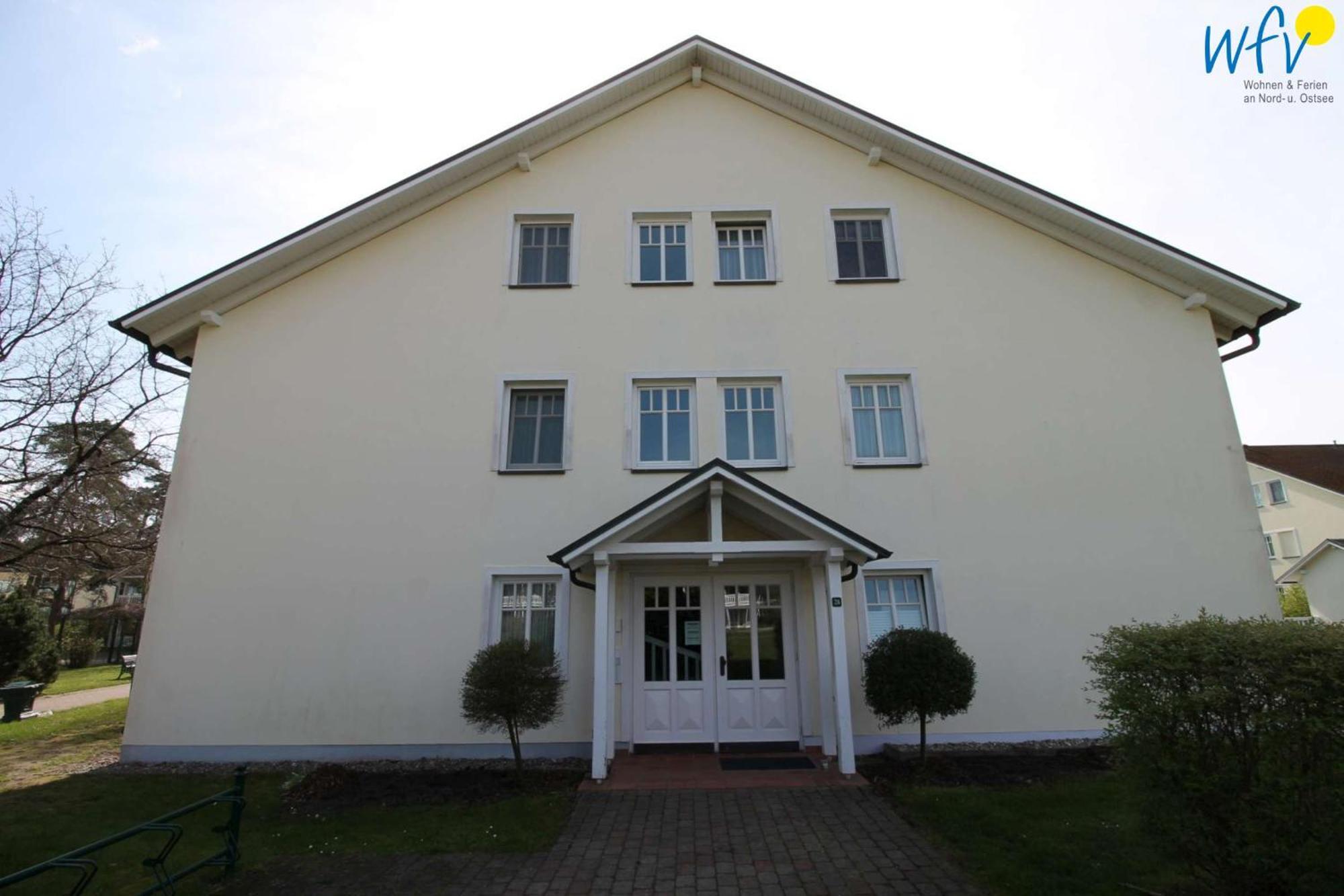 Duenenpark 215